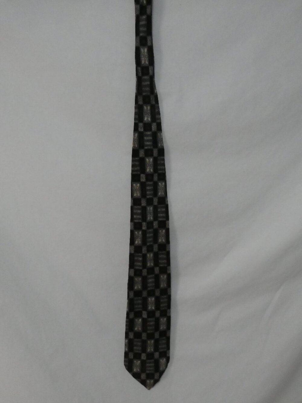 CLUB INTERNATIONAL By TIP TOP TAILORS Geometric Checkerboard Silk Necktie
